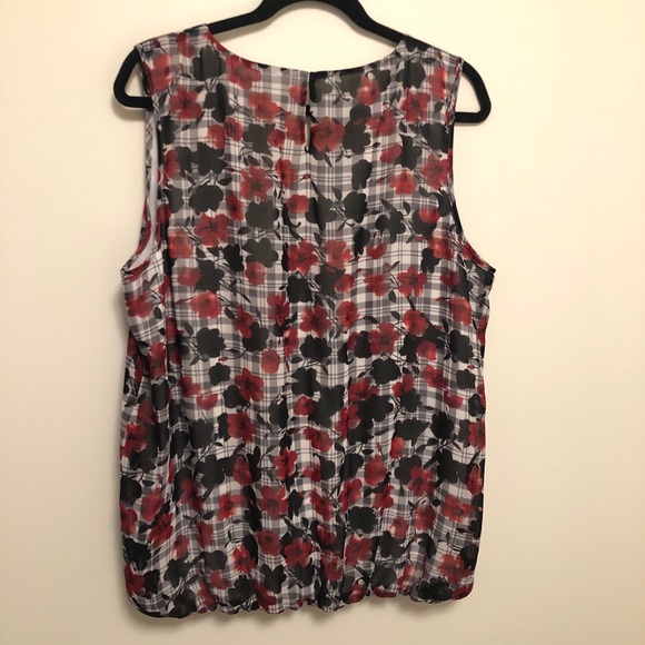 Ricki’s Poppy Top XL - Picture 2 of 6